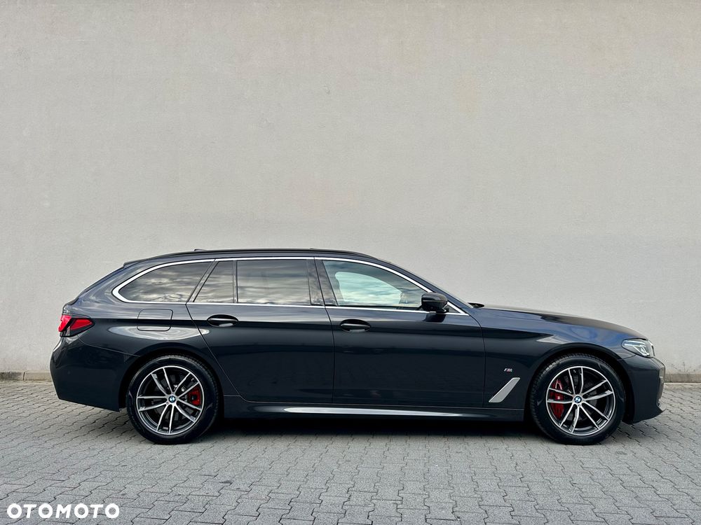BMW Seria 5 530e xDrive M Sport sport - 16