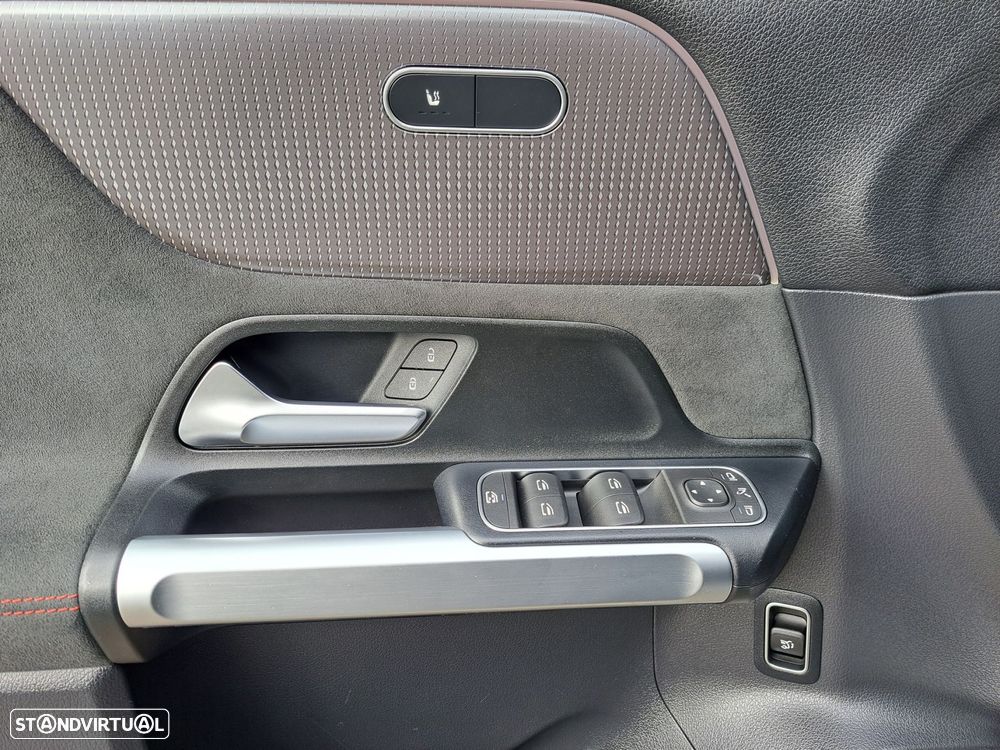 Mercedes-Benz EQB - 5