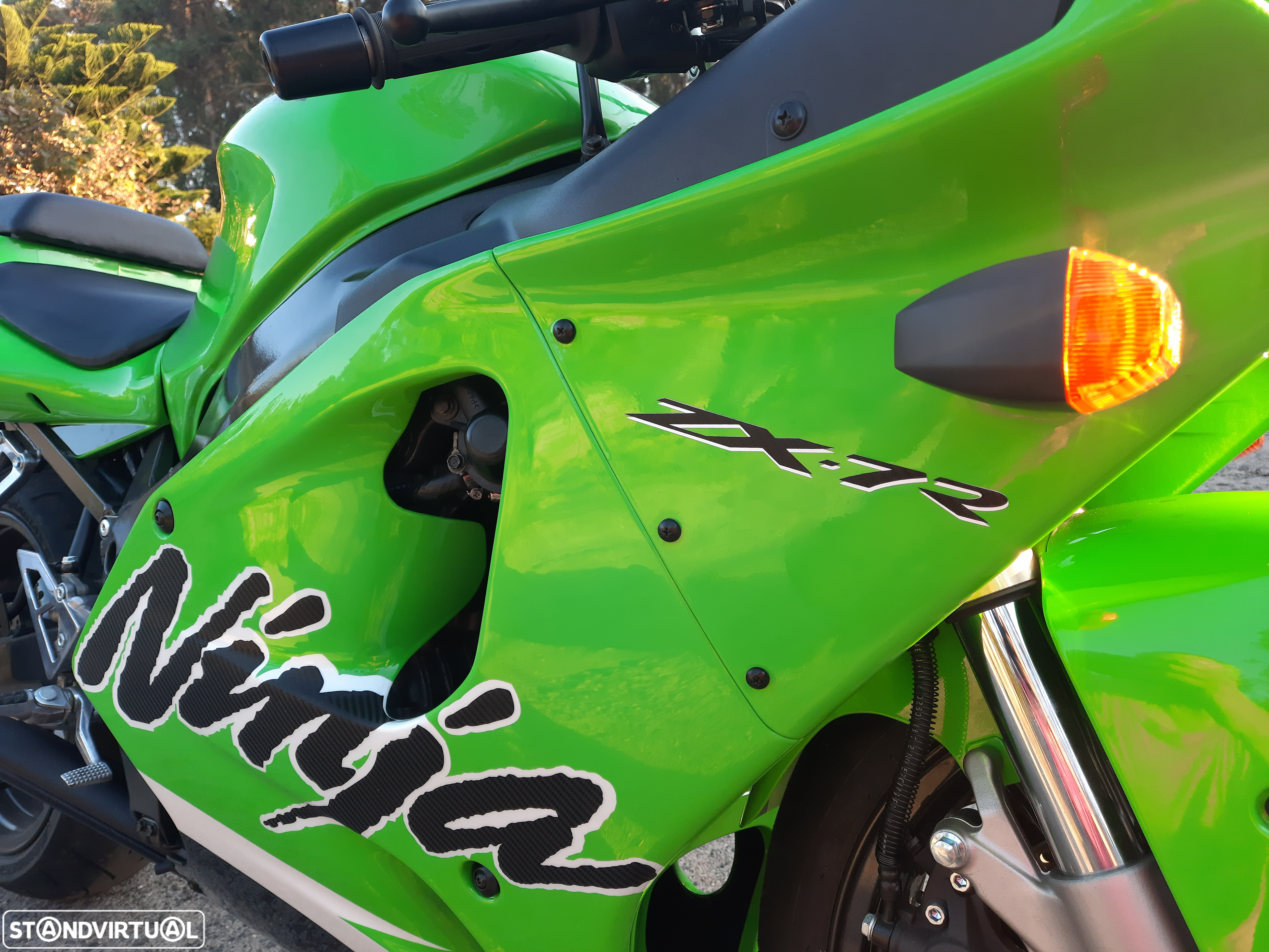 Kawasaki 750 ZX7 R  Aniversário 25 Anos - 5