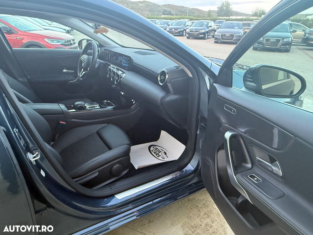 Mercedes-Benz A 180 d Sedan Aut. - 23