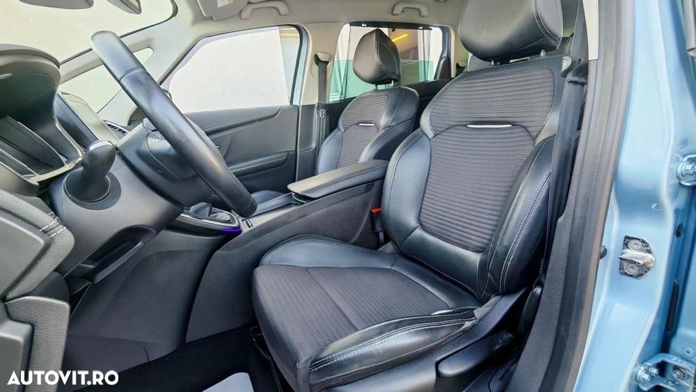 Renault Grand Scenic - 11