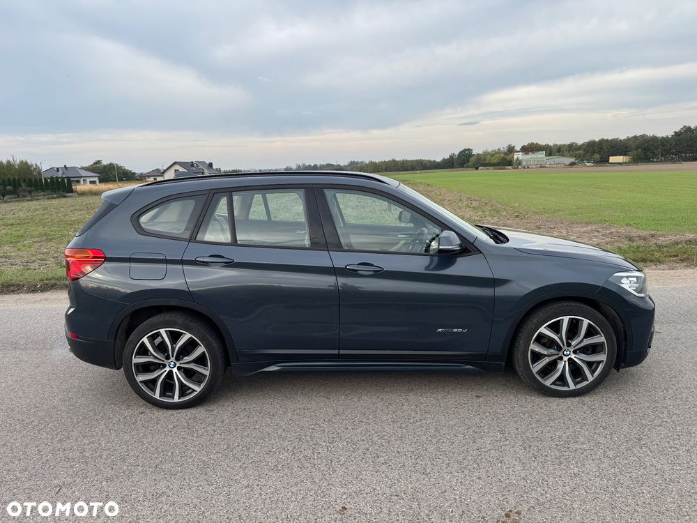 BMW X1 xDrive20d Sport Line - 4