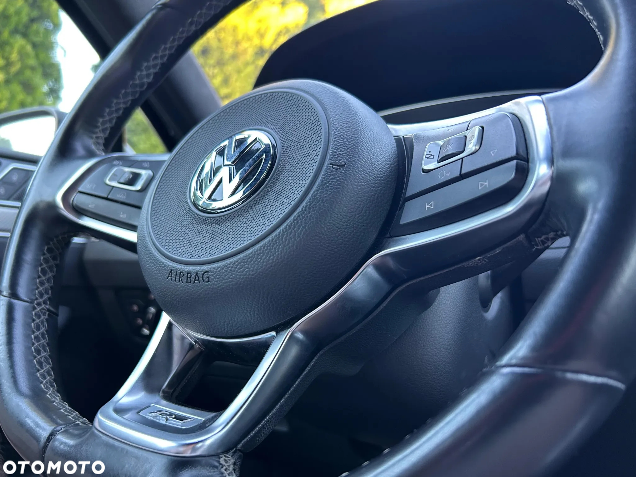 Volkswagen Passat - 17
