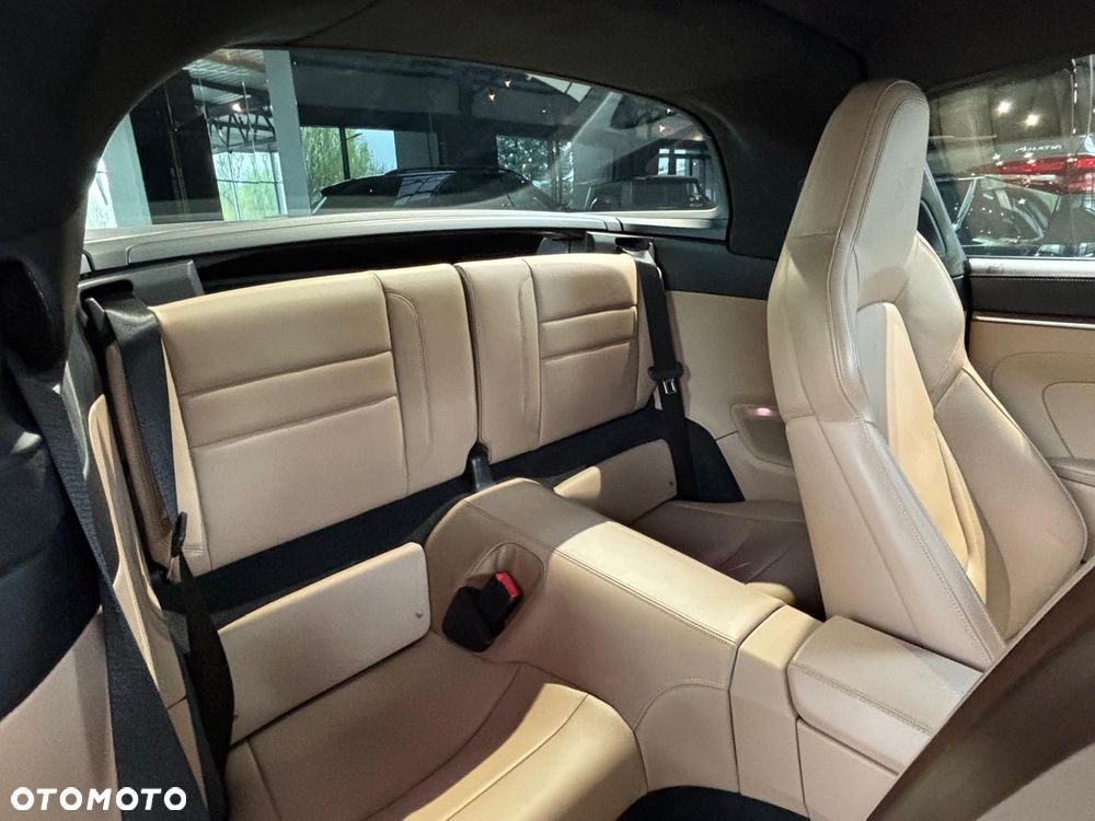 Porsche 911 Targa 4 - 10