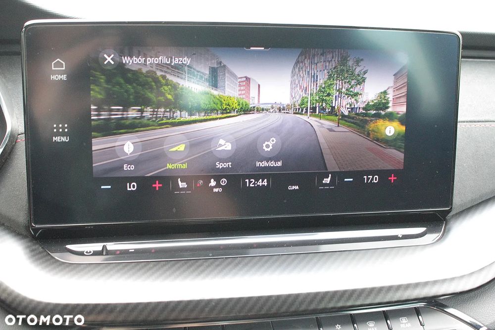 Skoda Octavia 2.0 TDI DSG RS - 26