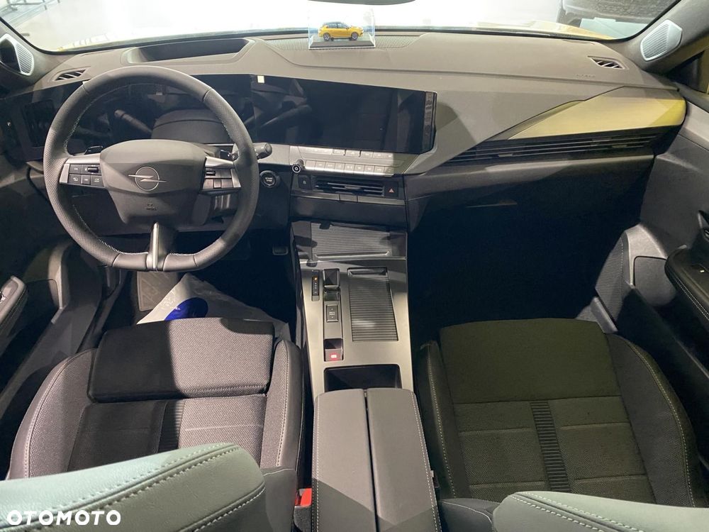 Opel Astra - 11