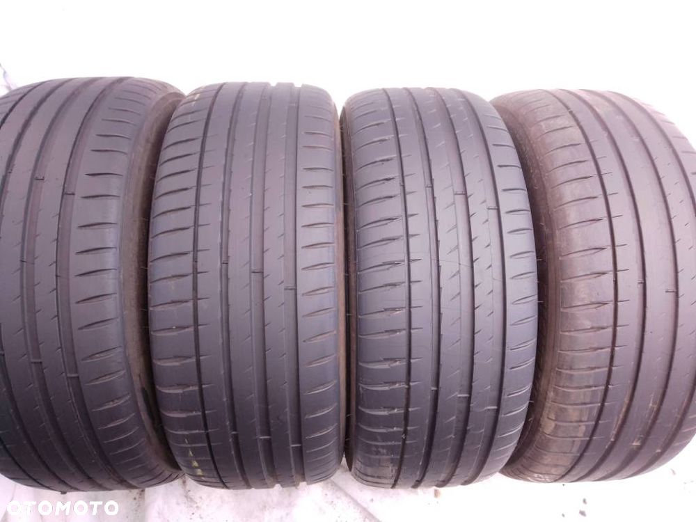 Michelin Pilot Sport 4 245/45 R19 102Y 2024i 2026 7-7.5mm - 1
