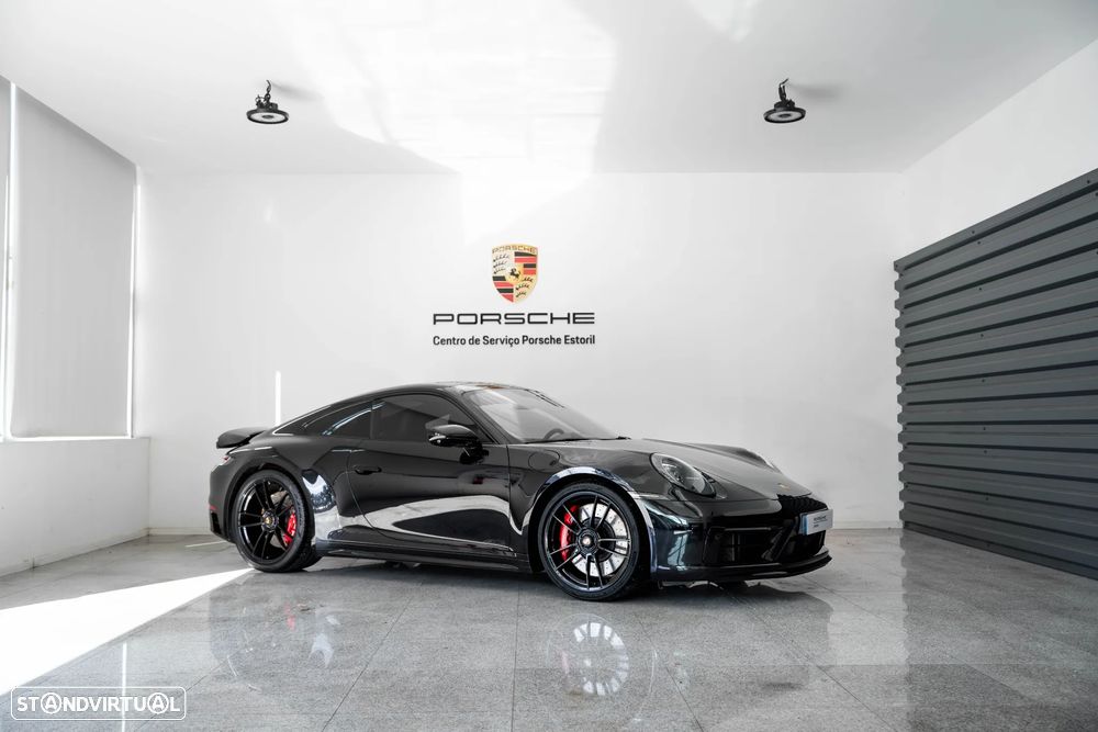 Porsche 911 (992) Carrera GTS PDK - 4