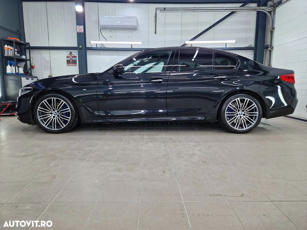 BMW Seria 5 530d xDrive AT - 3
