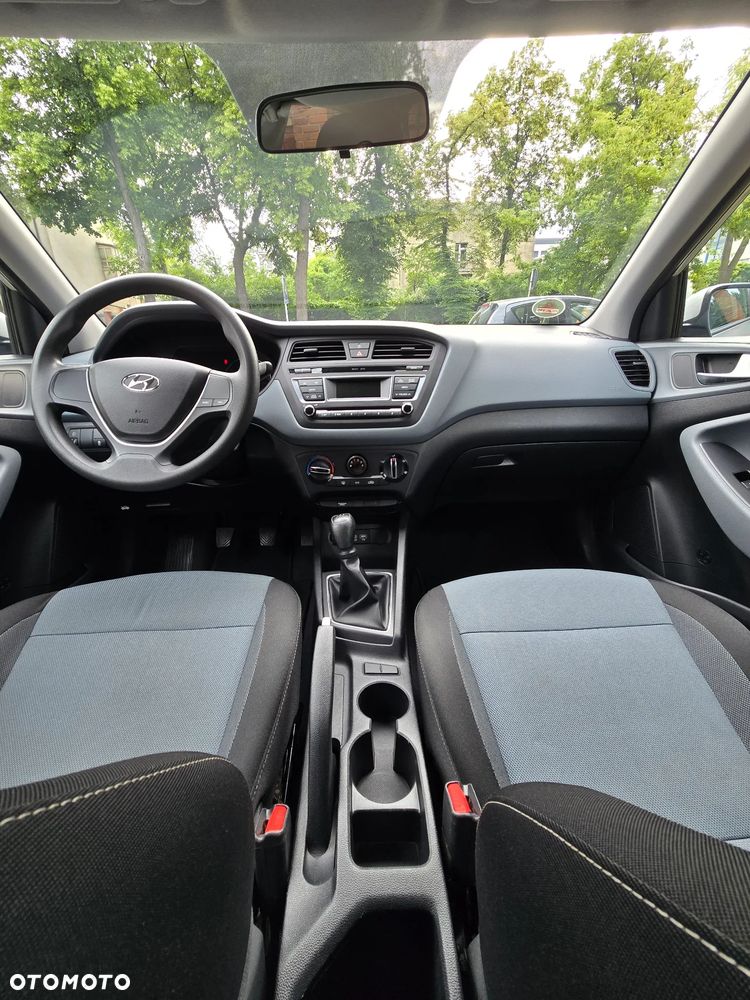 Hyundai i20 1.2 Classic - 26