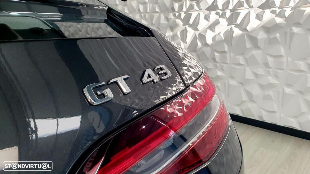 Mercedes-Benz AMG GT 43 4Matic+ Coupe Speedshift TCT 9G - 13