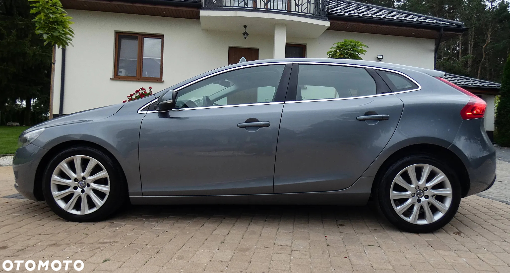 Volvo V40 ver-d2-drive--e-scr-inscription - 3