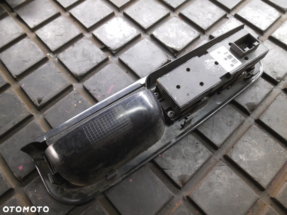 PANEL PRZEŁĄCZNIK SZYB VW GOLF IV 1J4959857 POSIADAM 4 SZT - 8