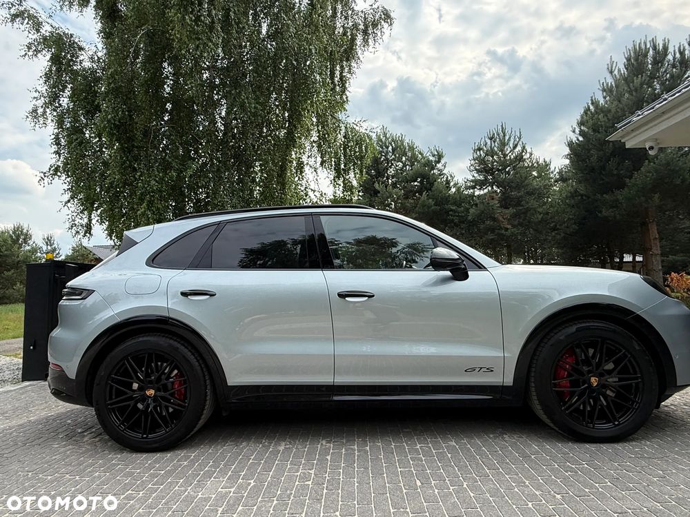 Porsche Cayenne - 7