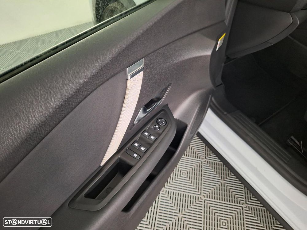 Citroën e-C4 X 54 kWh Autonomia Alargada Plus - 15