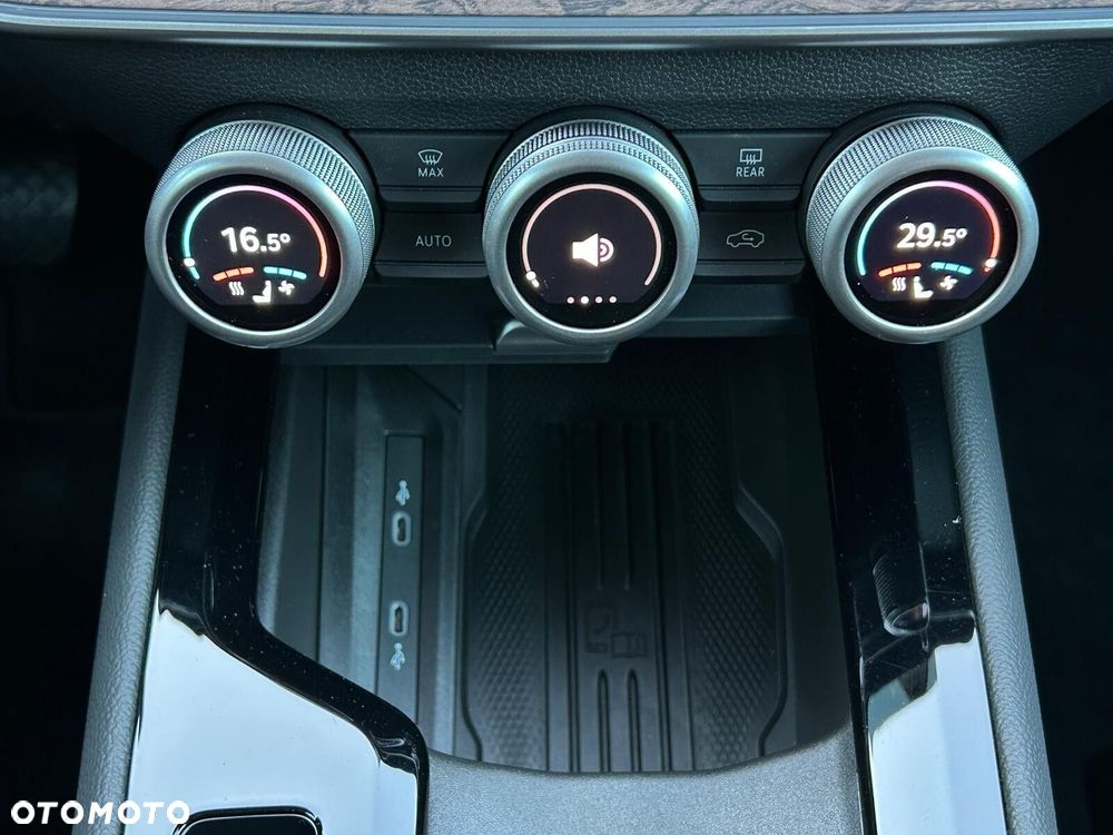 Skoda Superb 2.0 TDI SCR L&K DSG - 26