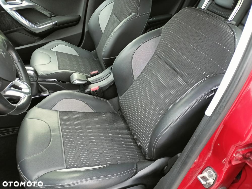 Peugeot 2008 - 11