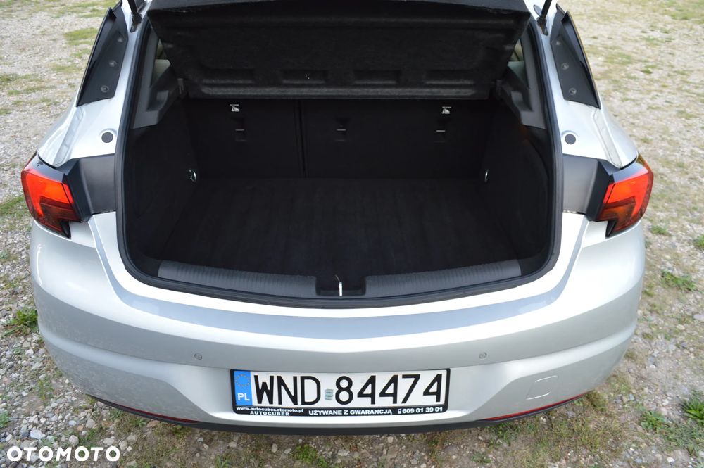 Opel Astra V 1.4 T Enjoy - 10