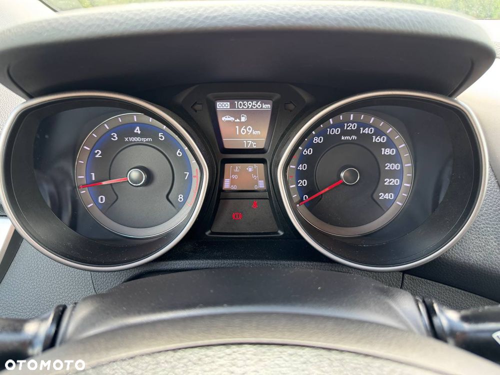 Hyundai i30 blue Kombi 1.4 Classic - 25