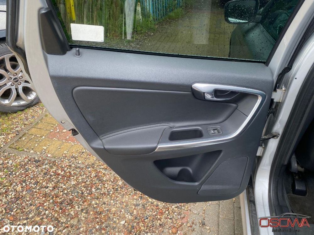 Volvo XC 60 T5 Geartronic Summum - 23