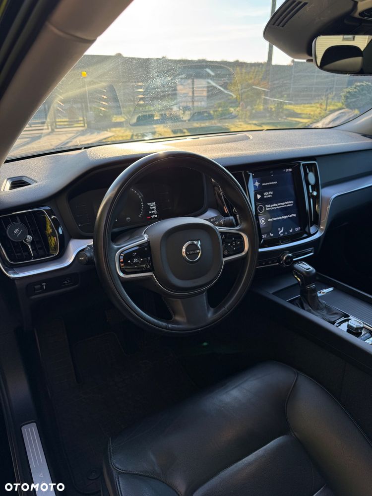 Volvo S60 T6 AWD Momentum Pro - 19
