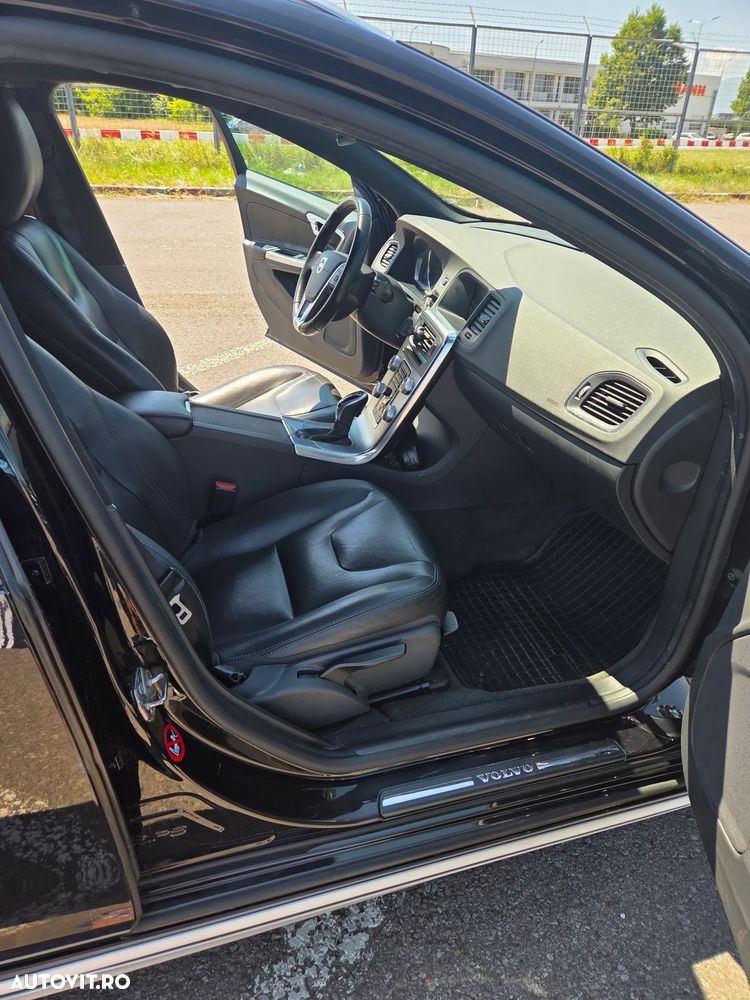 Volvo V60 D4 Summum - 8