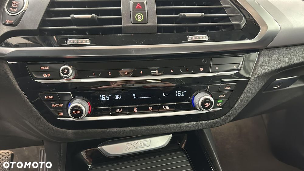 BMW X3 xDrive20d - 22