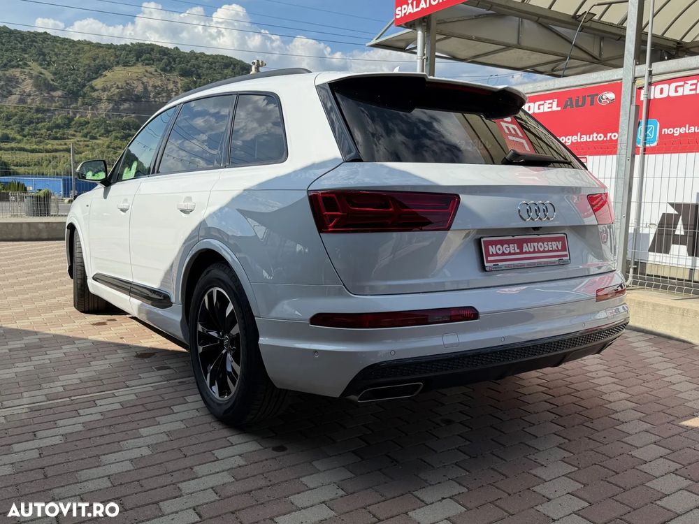 Audi Q7 3.0 50 TDI quattro Tiptronic S Line - 4