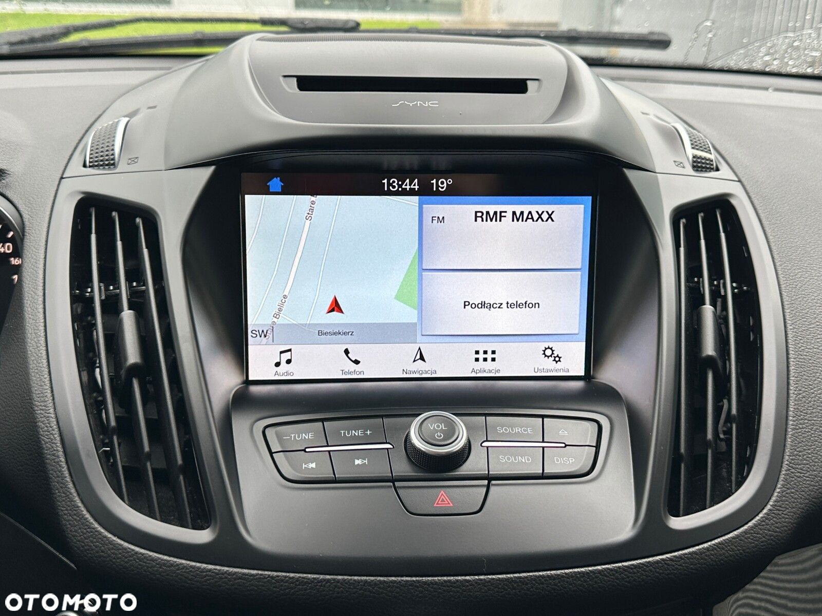 Ford Kuga - 25