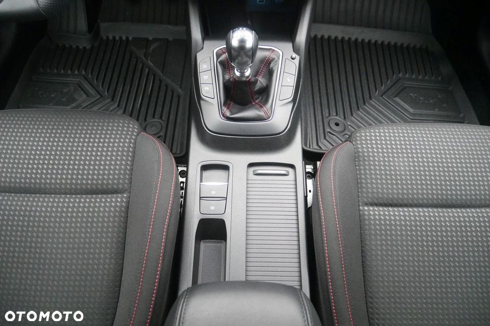 Ford Focus - 11