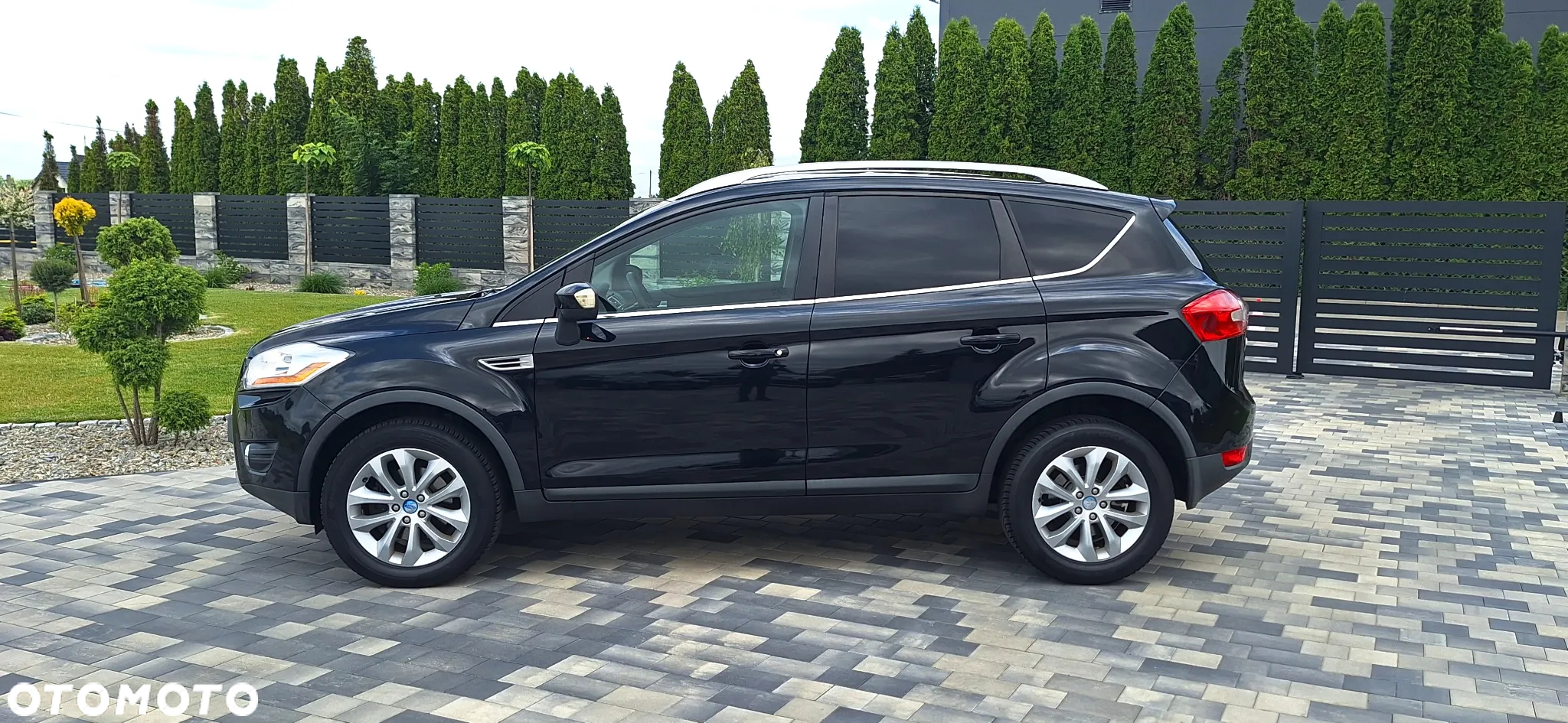 Ford Kuga 2.0 TDCi 2x4 Titanium - 6