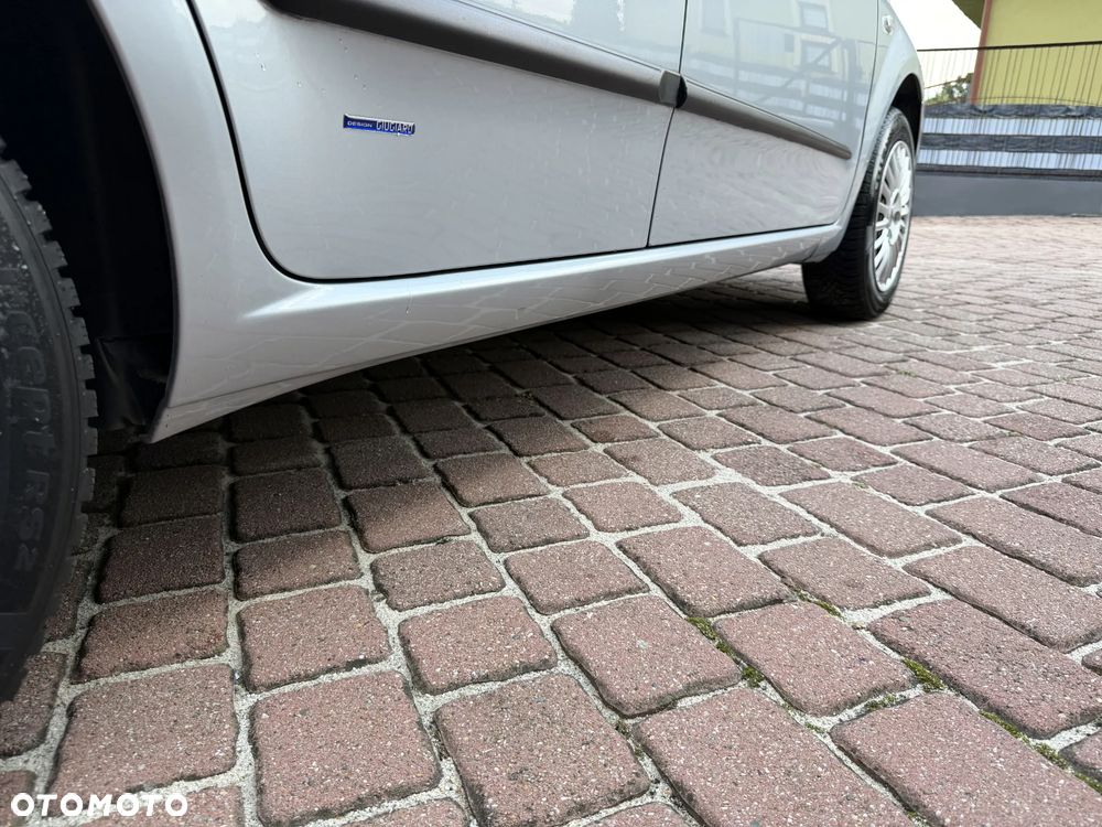 Fiat Grande Punto 1.2 8V Dynamic - 30