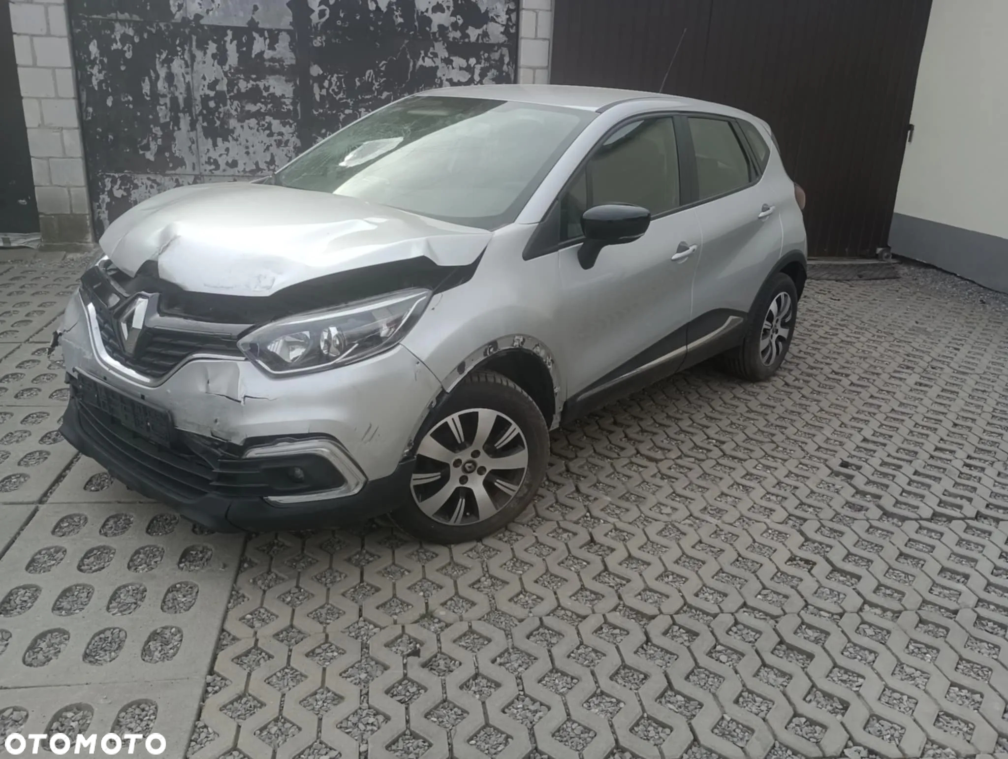 Renault Captur - 4