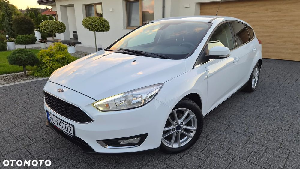 Ford Focus 1.0 EcoBoost Titanium - 25