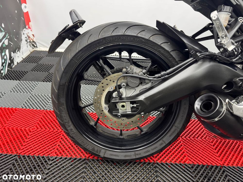 Yamaha XSR - 33