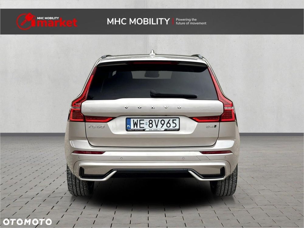 Volvo XC 60 B4 D AWD Ultimate Dark - 14
