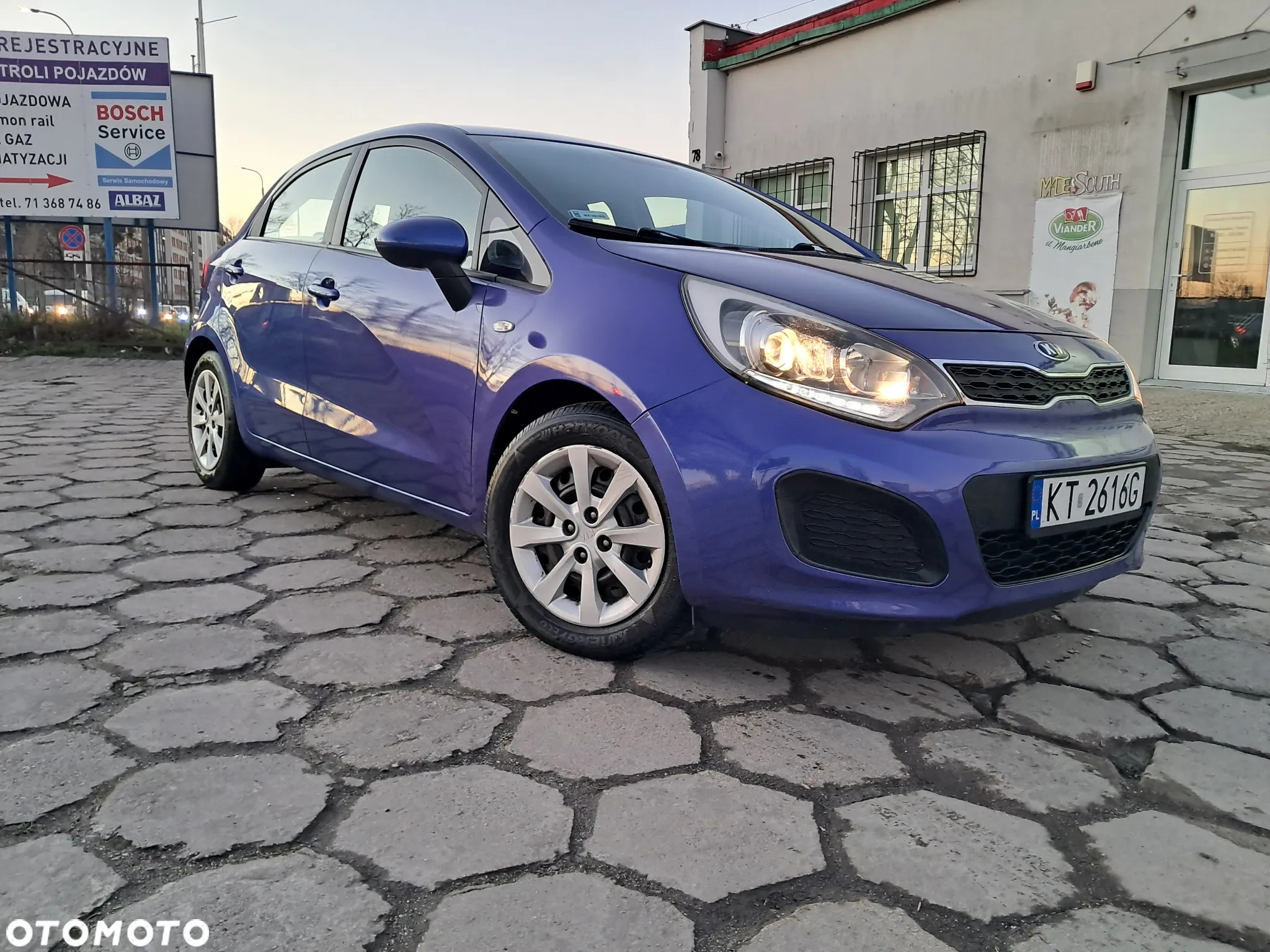 Kia Rio - 11