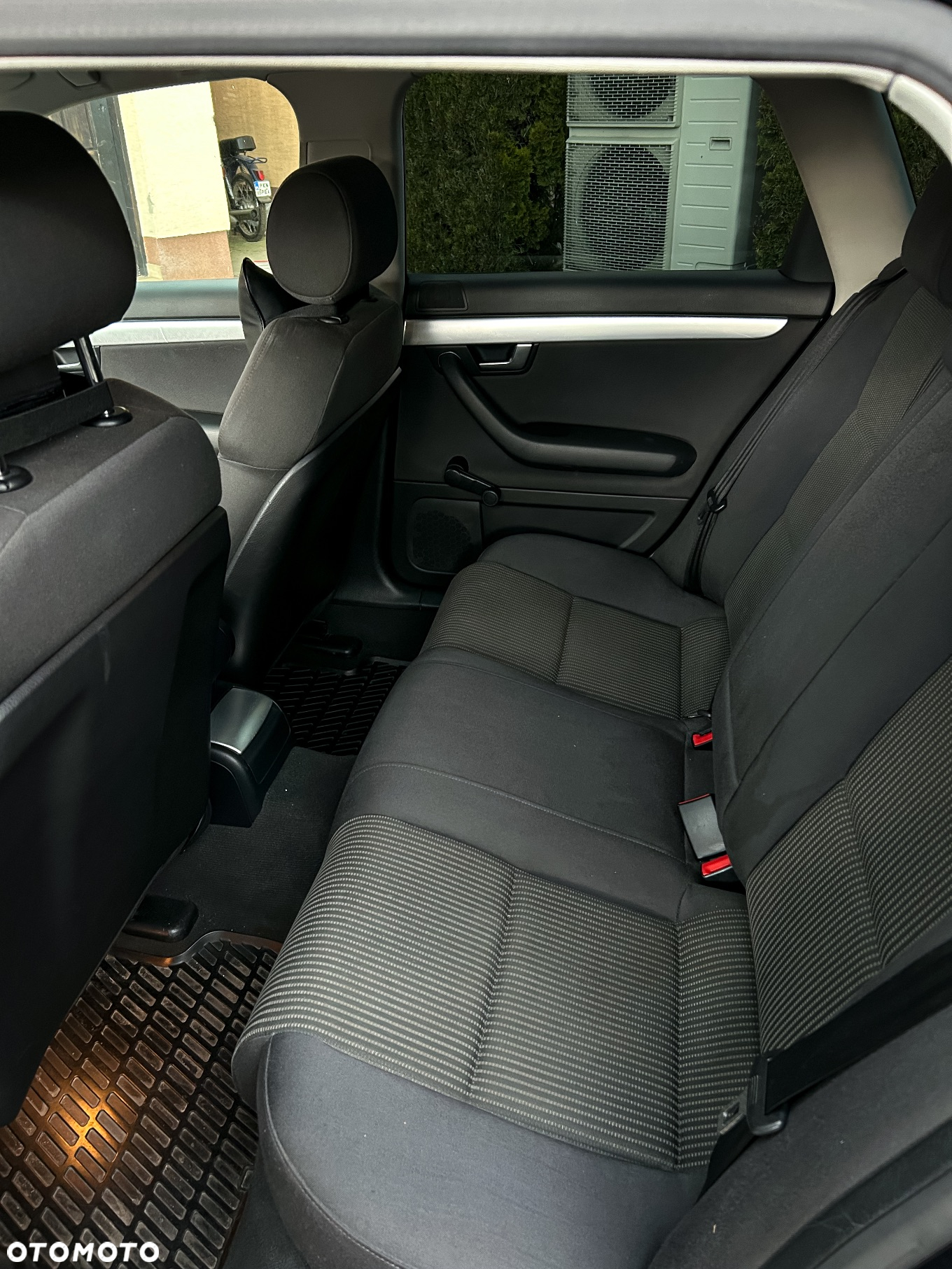 Audi A4 Avant 1.8T Quattro - 13