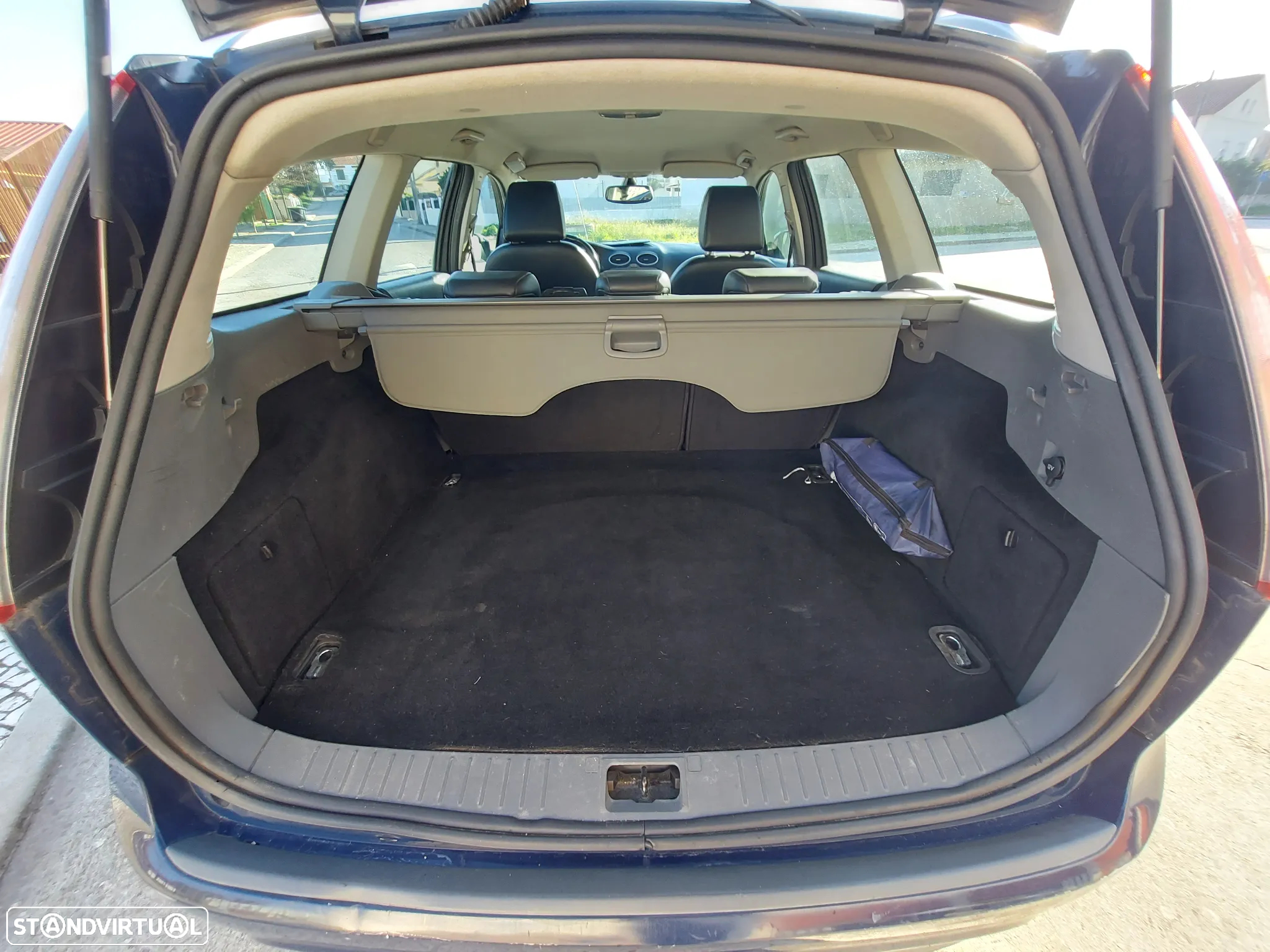 Ford Focus SW 1.6 TDCi S - 9