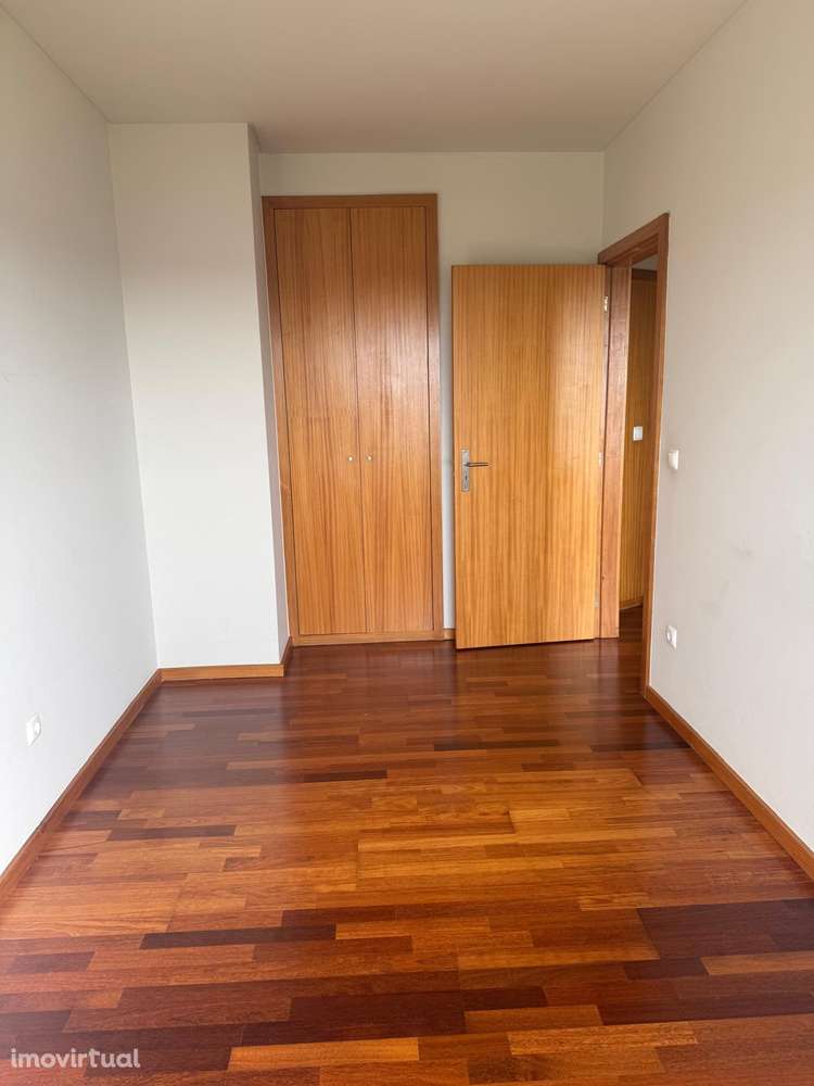 Vende-se T3 Duplex - Grande imagem: 3/25