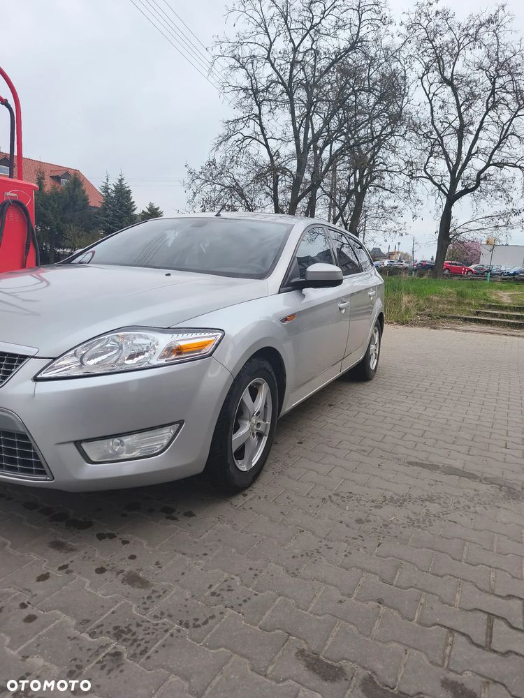 Ford Mondeo 2.0 TDCi Ambiente - 8