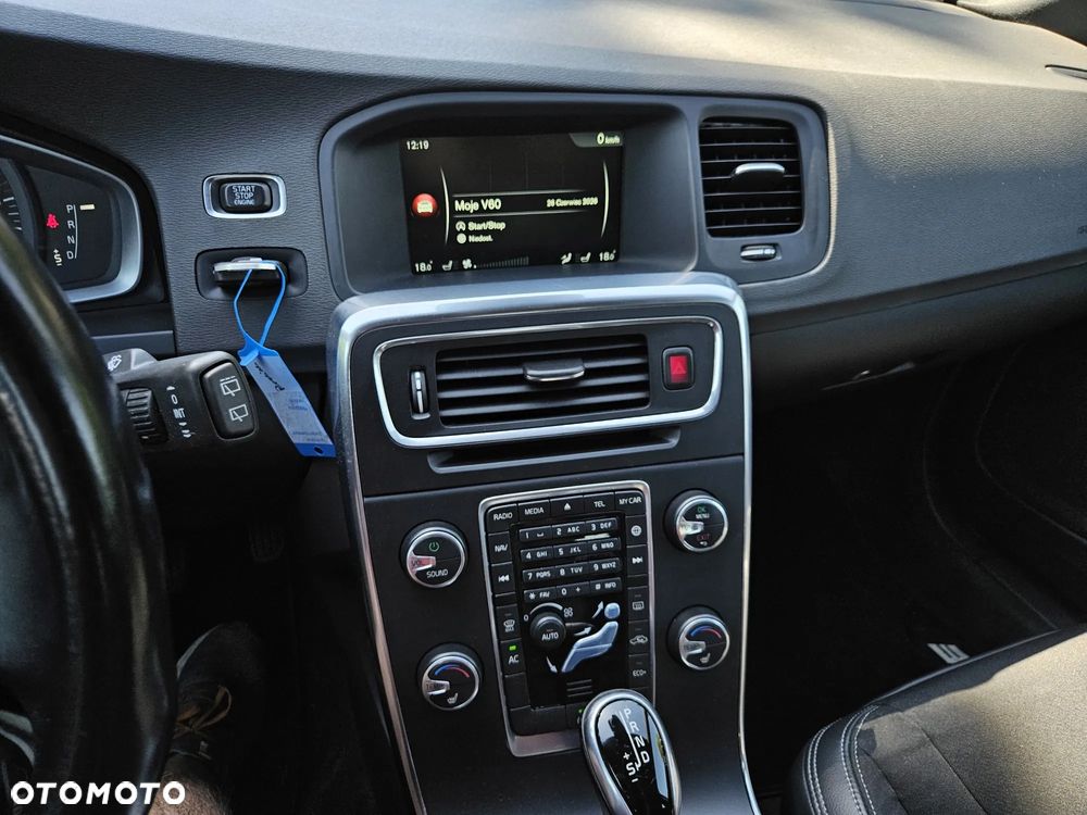 Volvo V60 D3 Geartronic Momentum - 8