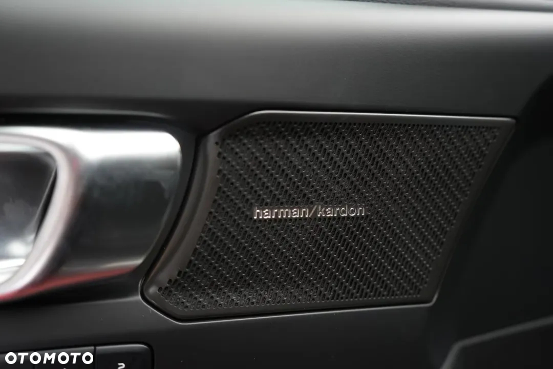 Volvo XC 40 B3 Core - 19