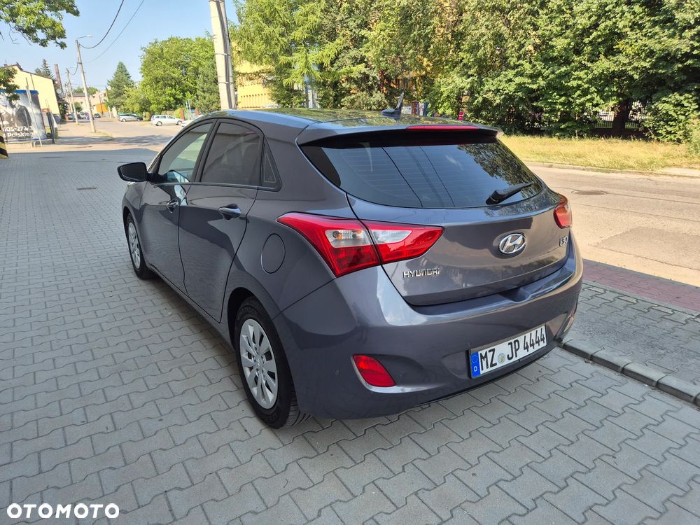 Hyundai i30 1.4 Passion - 6