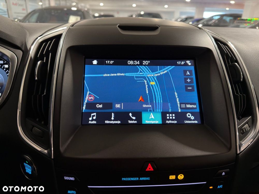 Ford S-Max - 13