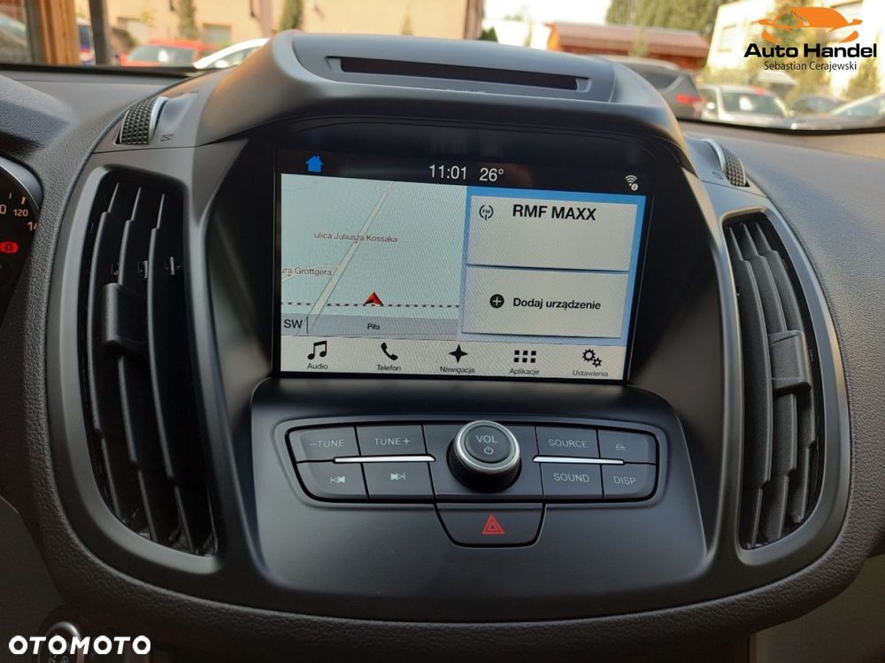 Ford Kuga 1.5 EcoBoost 2x4 Titanium - 24