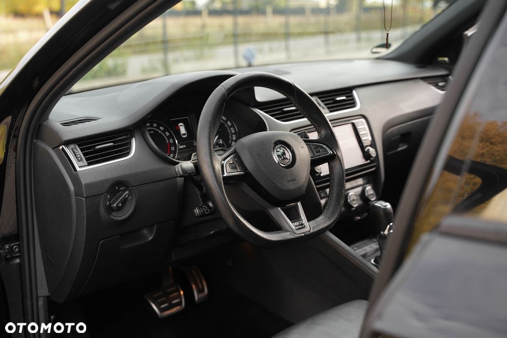 Skoda Octavia 2.0 TDI RS DSG - 12