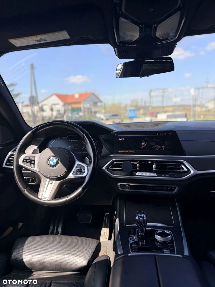 BMW X7 M50i - 10