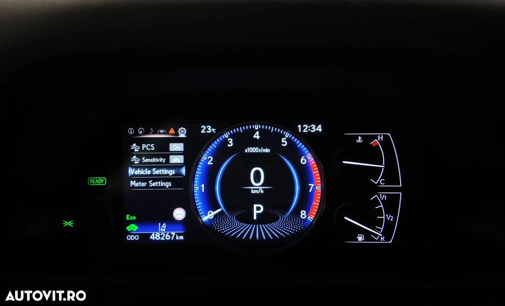 Lexus UX 250h - 22