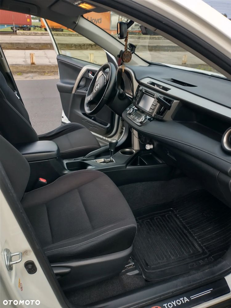 Toyota RAV4 - 12